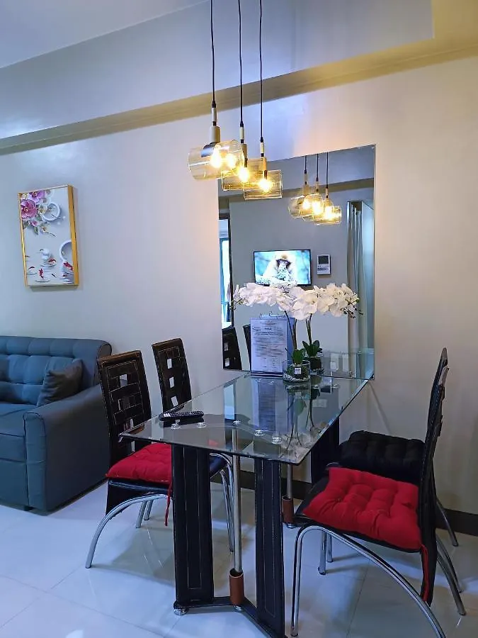 1Br At Two Palmtree Villas Across Manila Airport Terminal 3 Filipinas